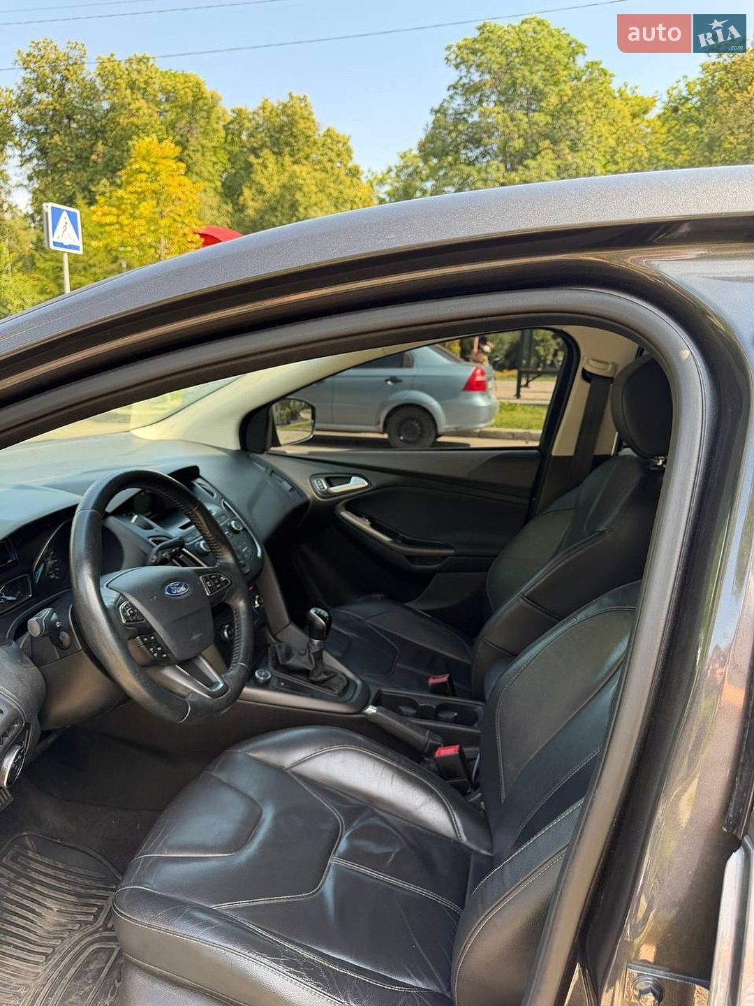Ford Focus 2015 VIN 1FADP3F2XFL323251 фото оголошення 8 з 10