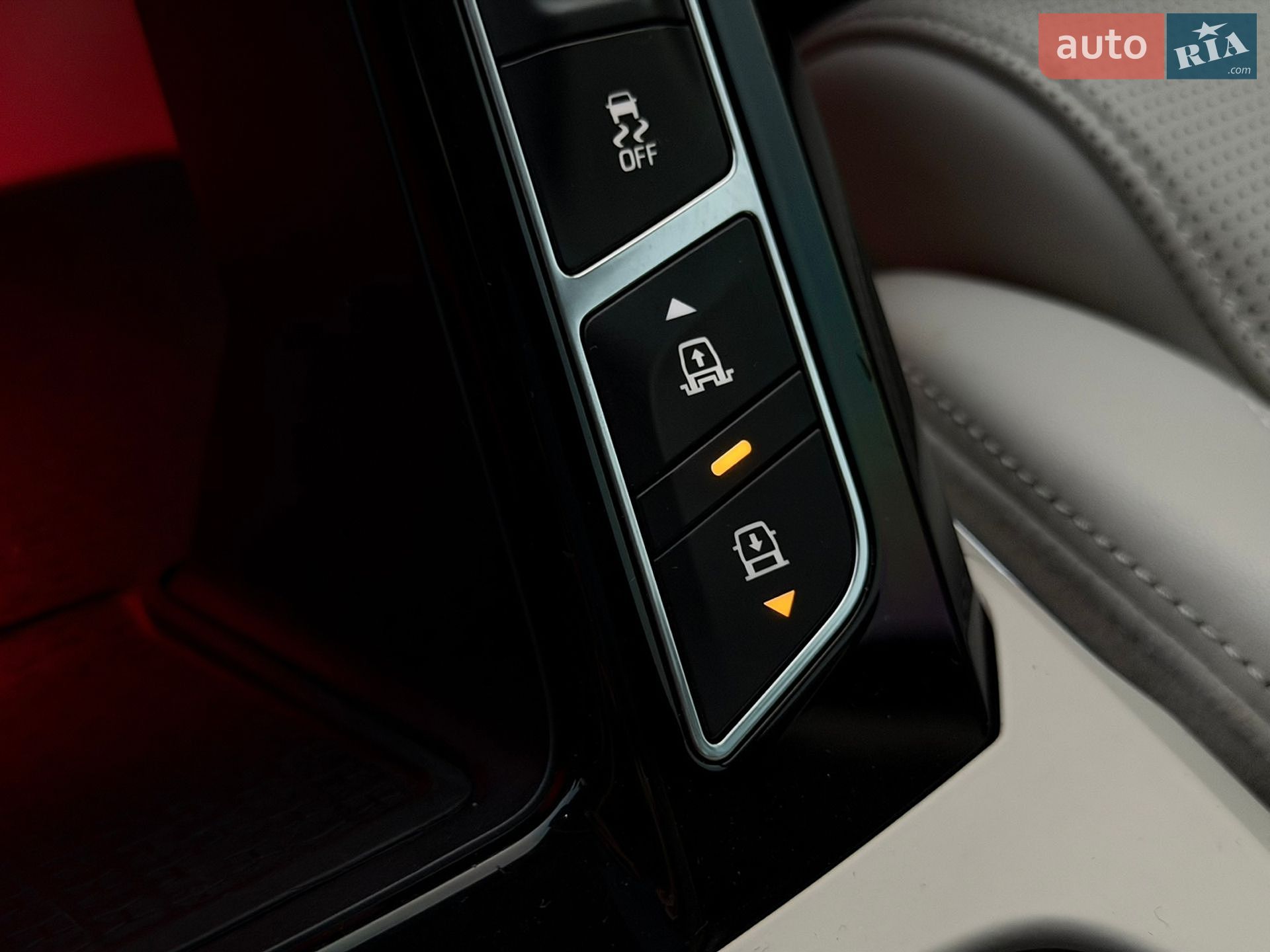Jaguar I-Pace 2018 VIN SADHA2B15K1F63423 фото оголошення 41 з 71