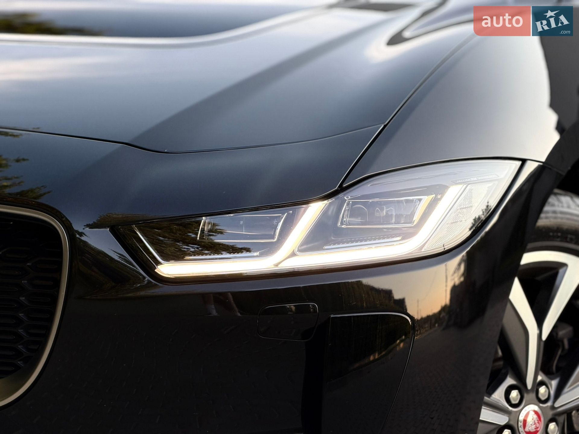 Jaguar I-Pace 2018 VIN SADHA2B15K1F63423 фото оголошення 64 з 71
