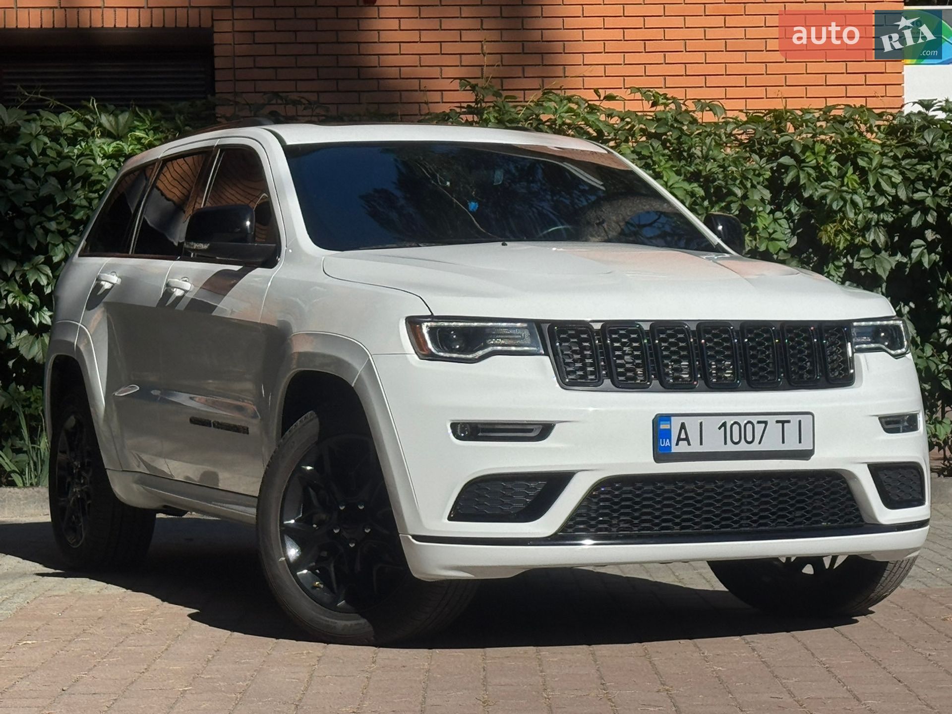 Jeep Grand Cherokee 2021 VIN 1C4RJFBG6MC670190 фото оголошення 2 з 8