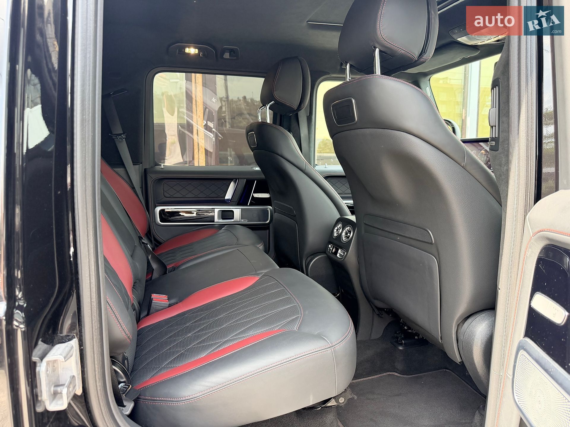 Mercedes-Benz G-Class 2023 VIN W1NYC5AJ1PX470109 фото оголошення 22 з 38