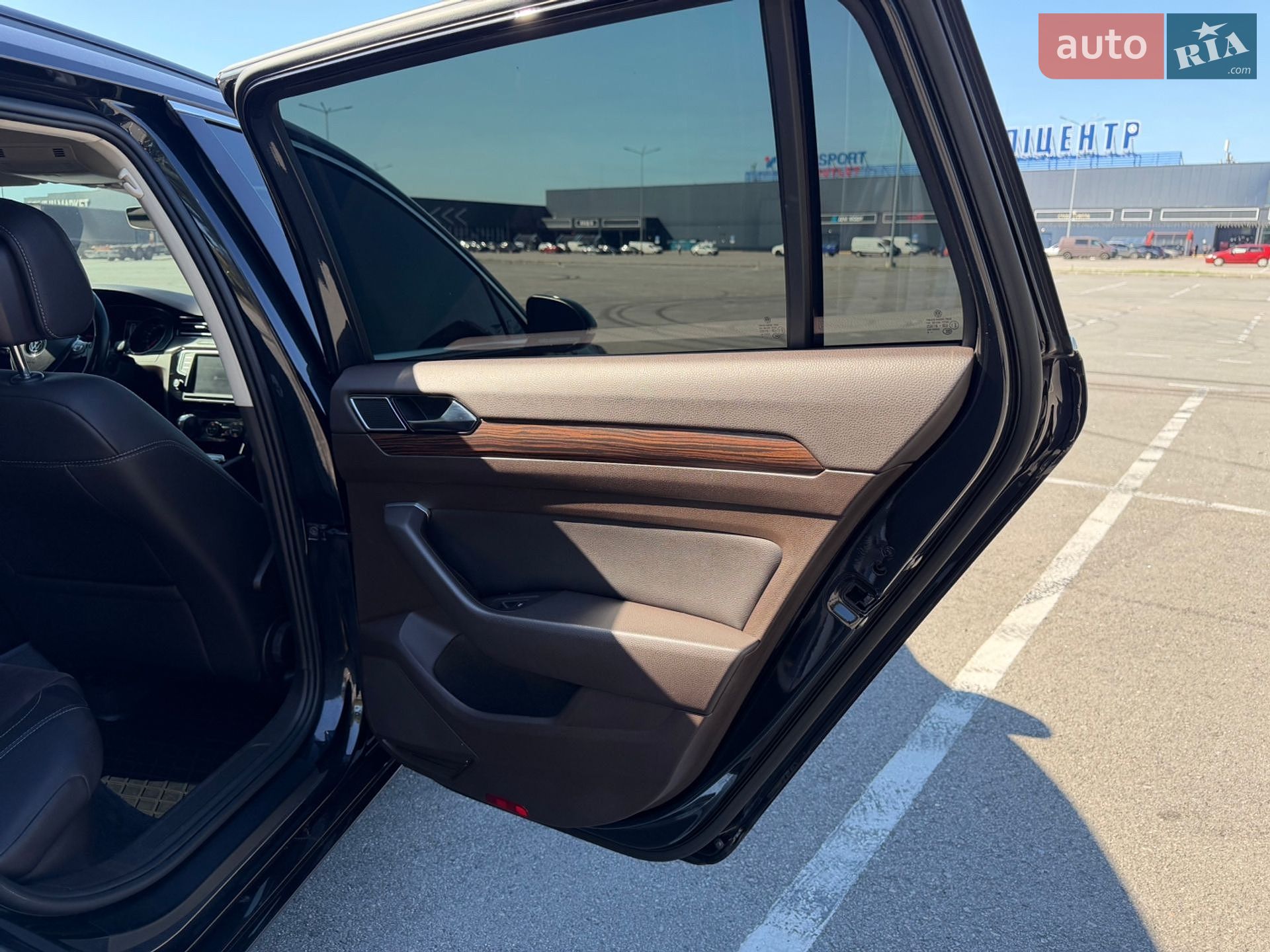 Volkswagen Passat 2015 VIN WVWZZZ3CZGP002871 фото оголошення 16 з 21
