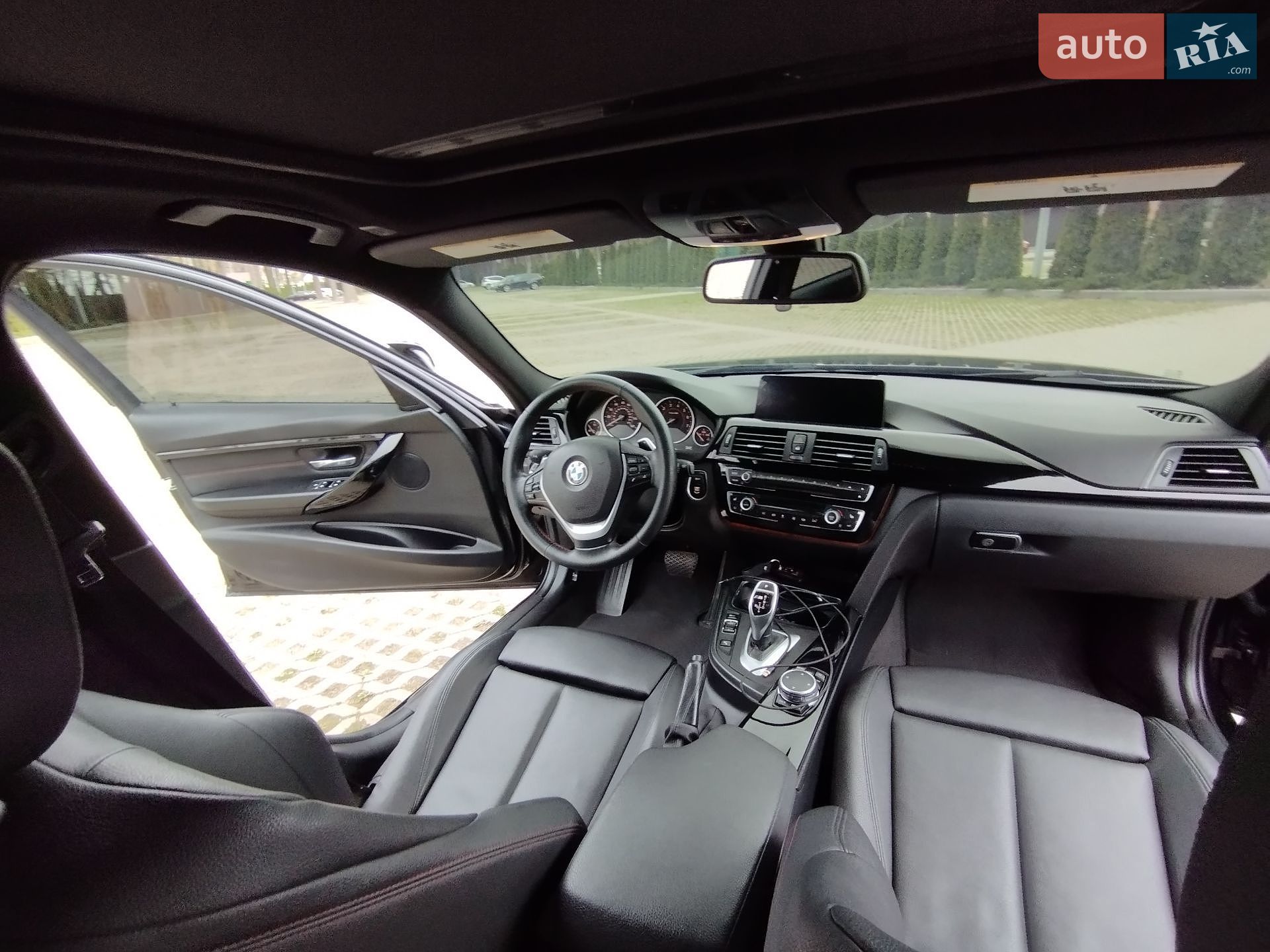BMW 3 Series 2015 VIN WBA8E3G57GNT76597 фото оголошення 16 з 32