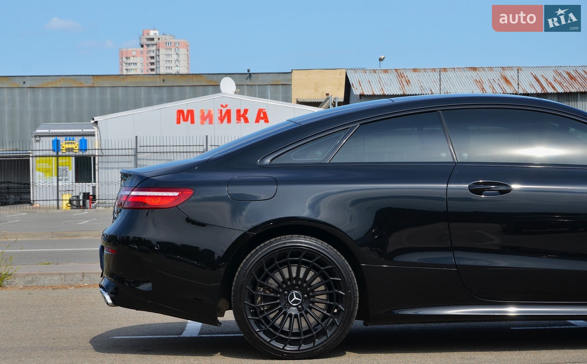 Mercedes-Benz E-Class 2018 VIN WDD1J6JB5KF088943 фото оголошення 5 з 52