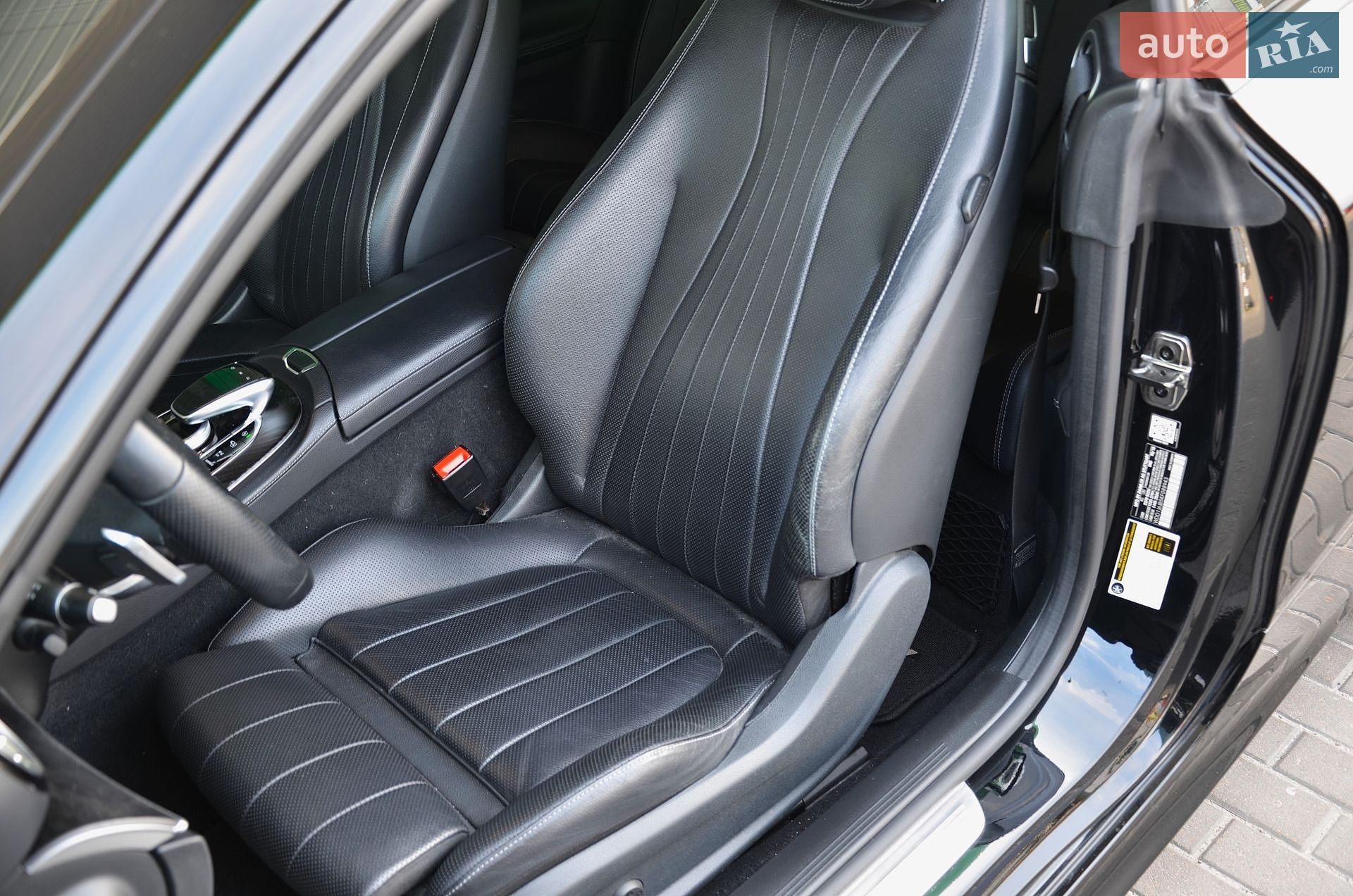 Mercedes-Benz E-Class 2018 VIN WDD1J6JB5KF088943 фото оголошення 27 з 52