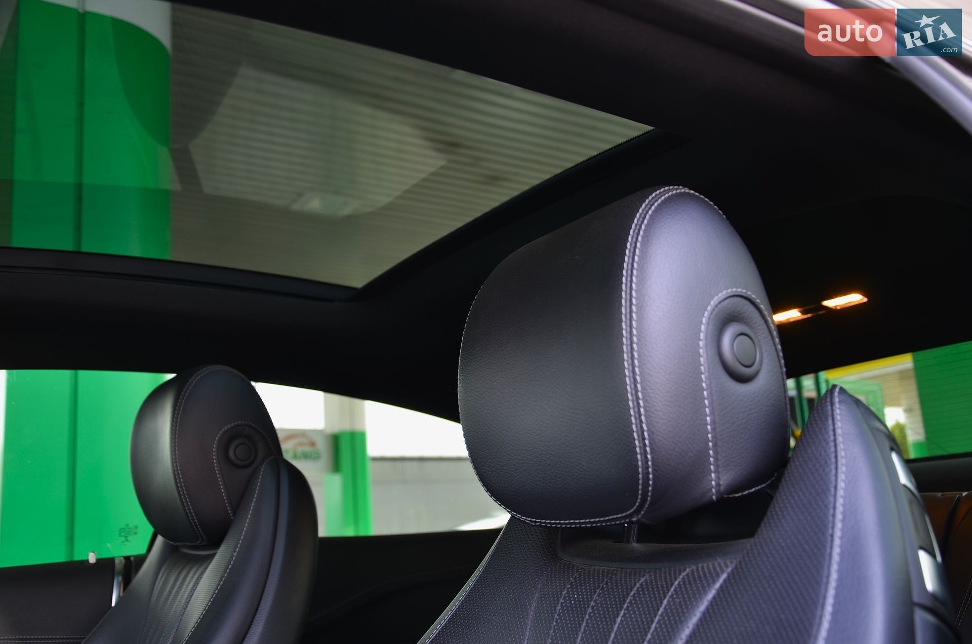 Mercedes-Benz E-Class 2018 VIN WDD1J6JB5KF088943 фото оголошення 28 з 52