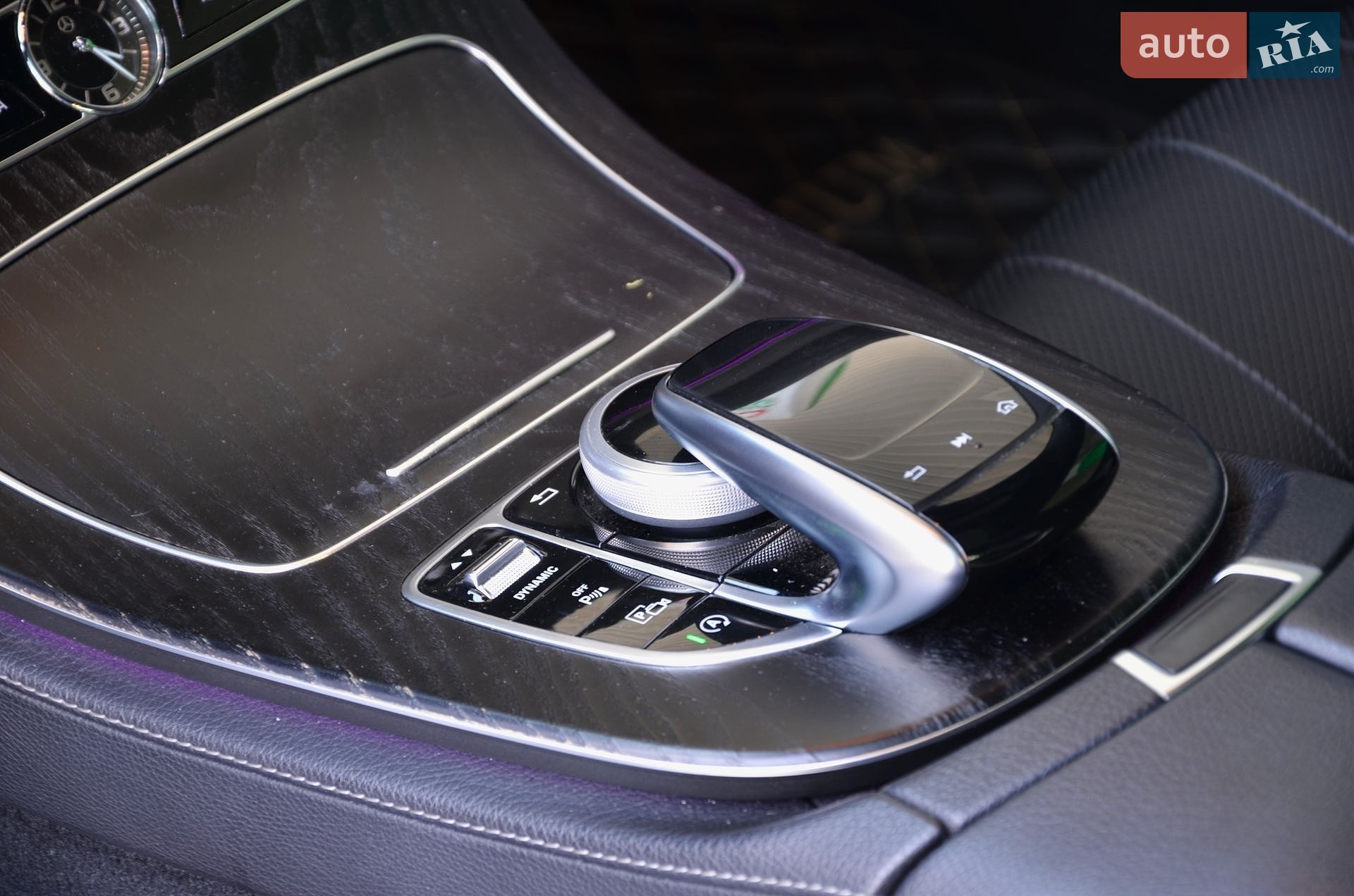 Mercedes-Benz E-Class 2018 VIN WDD1J6JB5KF088943 фото оголошення 29 з 52