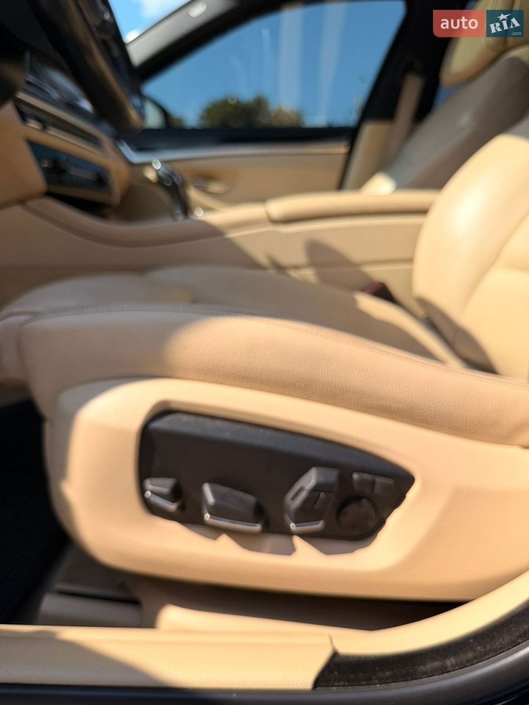 BMW 5 Series 2015 VIN WBA5D91060D969692 фото оголошення 23 з 34