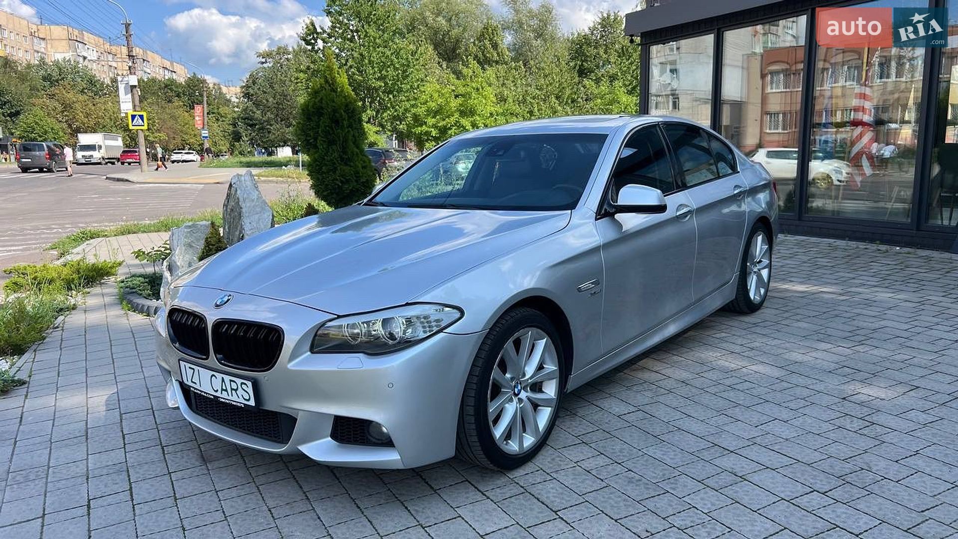 BMW 5 Series 2011 VIN WBAFU7C5XBC869962 фото оголошення 3 з 39