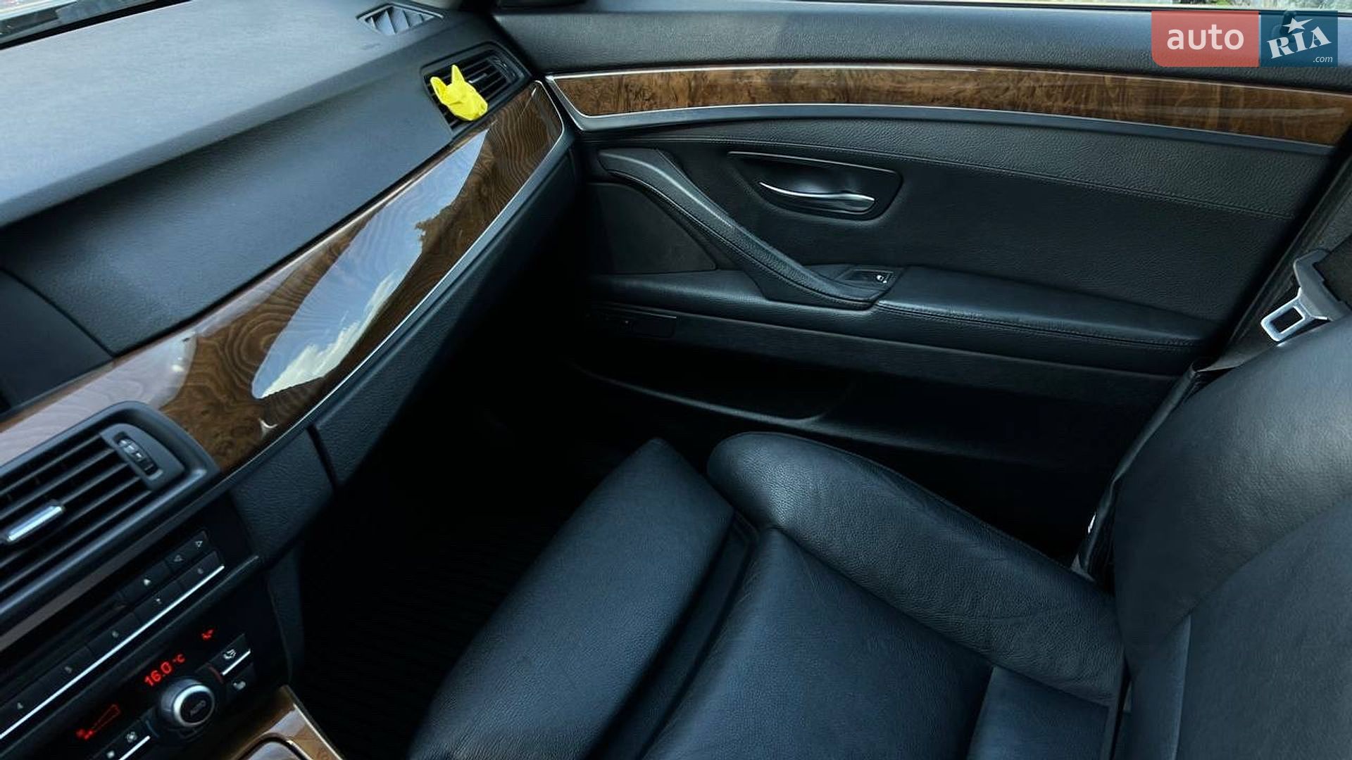 BMW 5 Series 2011 VIN WBAFU7C5XBC869962 фото оголошення 14 з 39