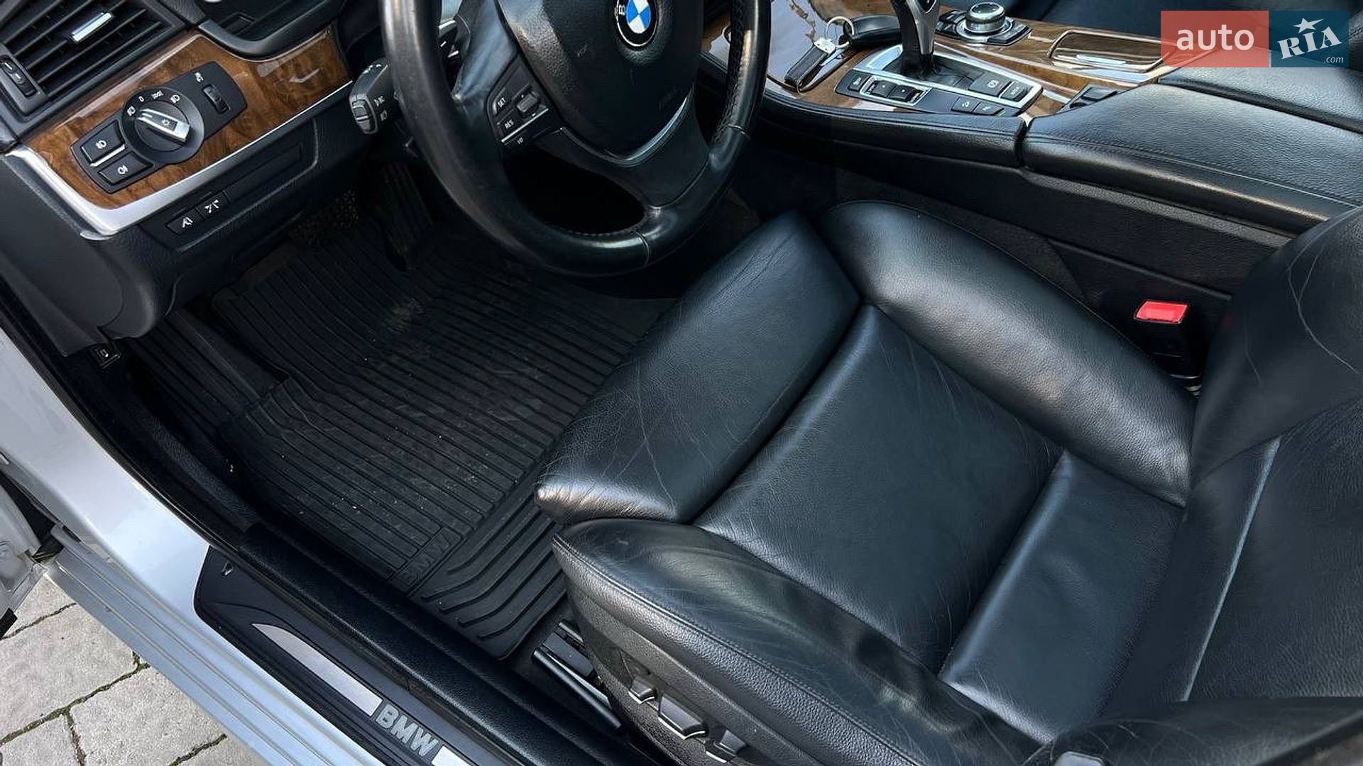 BMW 5 Series 2011 VIN WBAFU7C5XBC869962 фото оголошення 25 з 39