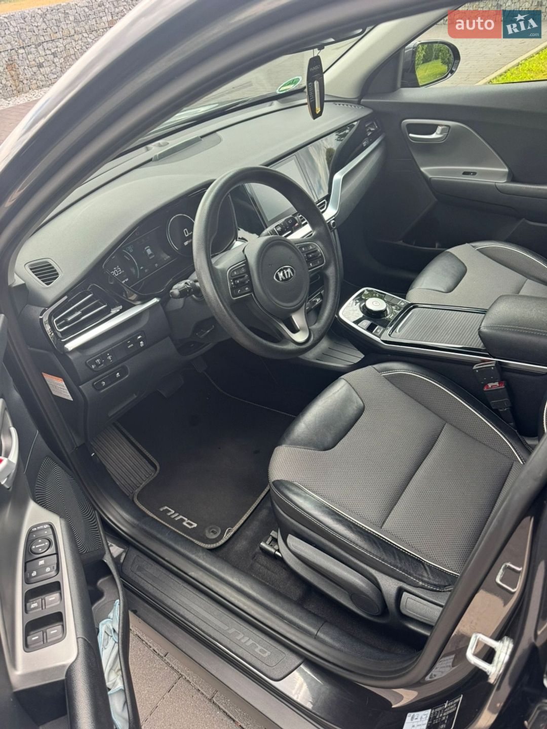 Kia Niro 2021 VIN KNACB81HFM5103479 фото оголошення 12 з 17