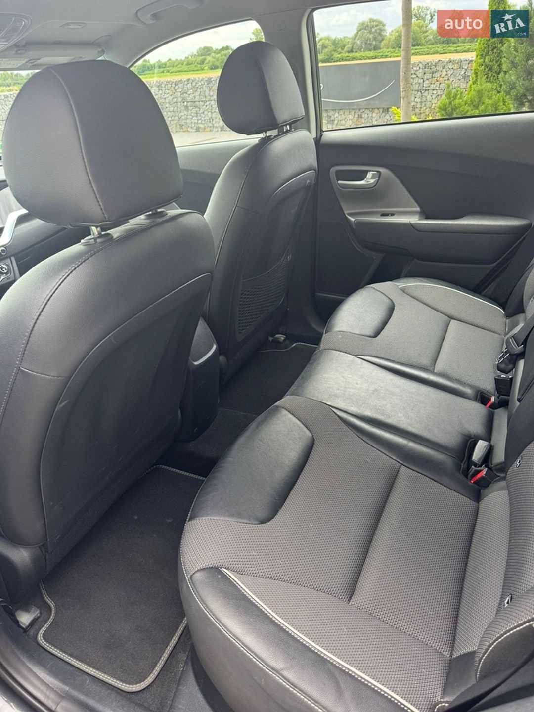 Kia Niro 2021 VIN KNACB81HFM5103479 фото оголошення 15 з 17