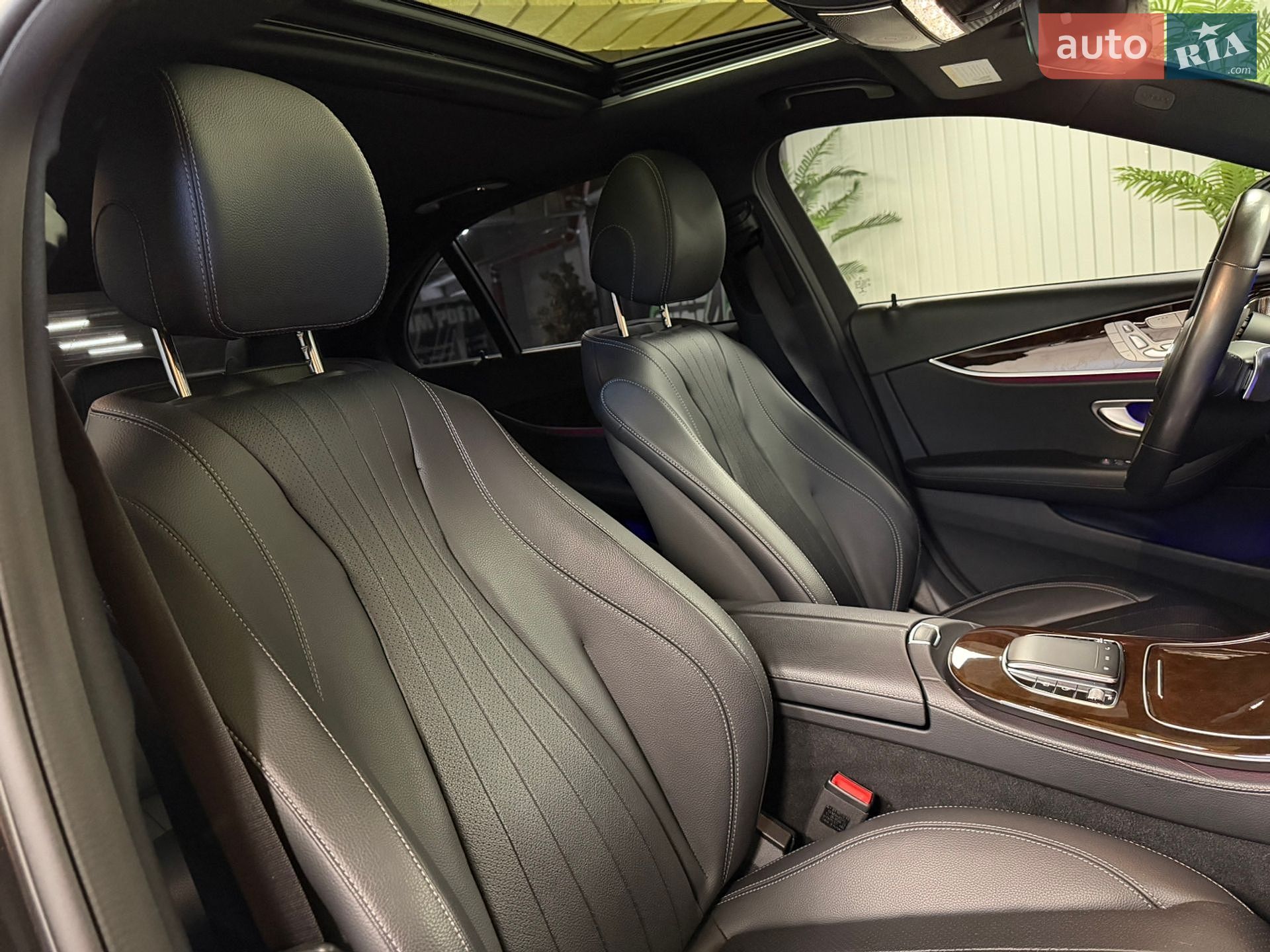 Mercedes-Benz E-Class 2022 VIN W1KZF8EB8NB092877 фото оголошення 46 з 69