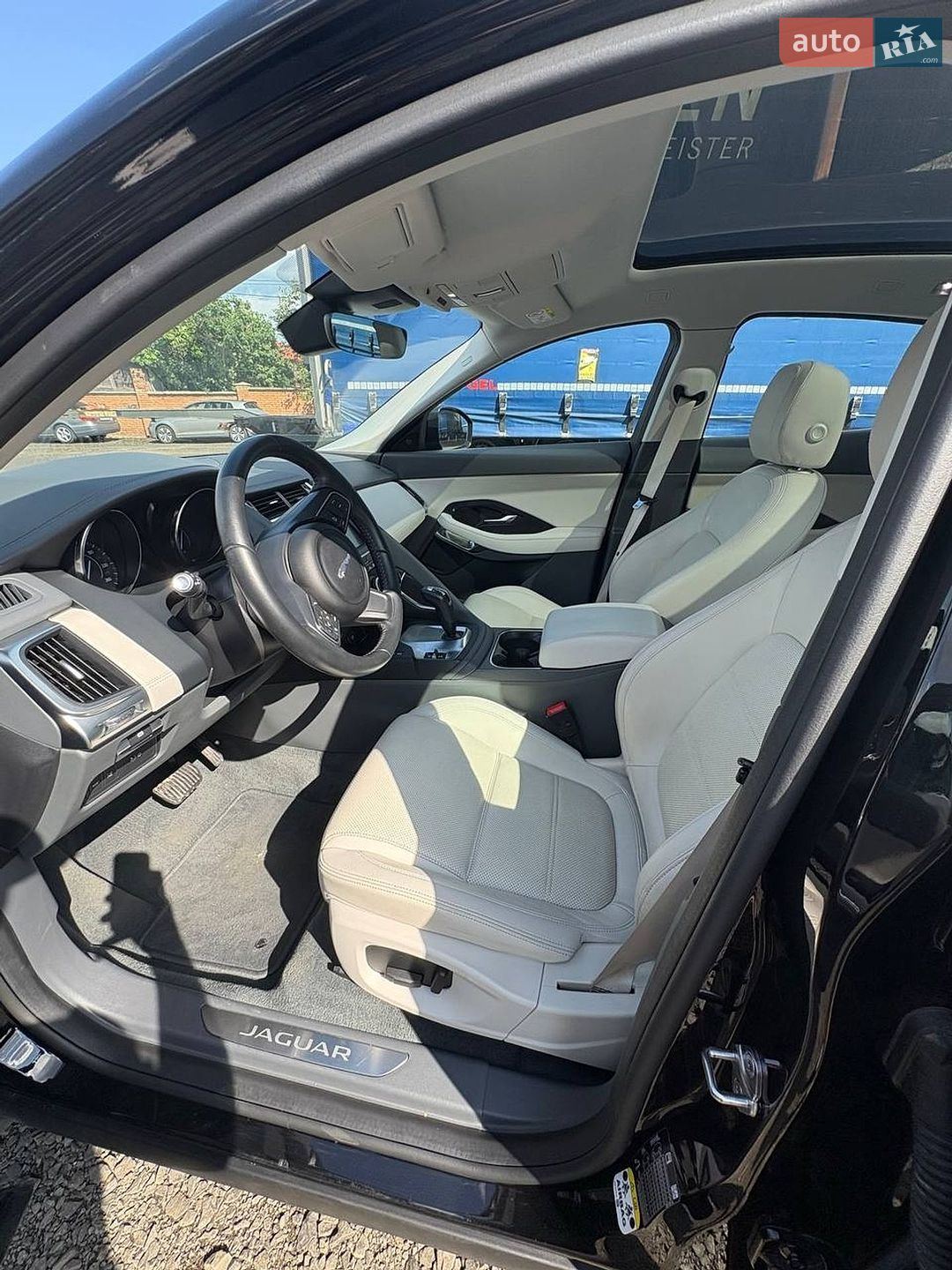 Jaguar E-Pace 2020 VIN SADFA2BN0L1005083 фото оголошення 13 з 37