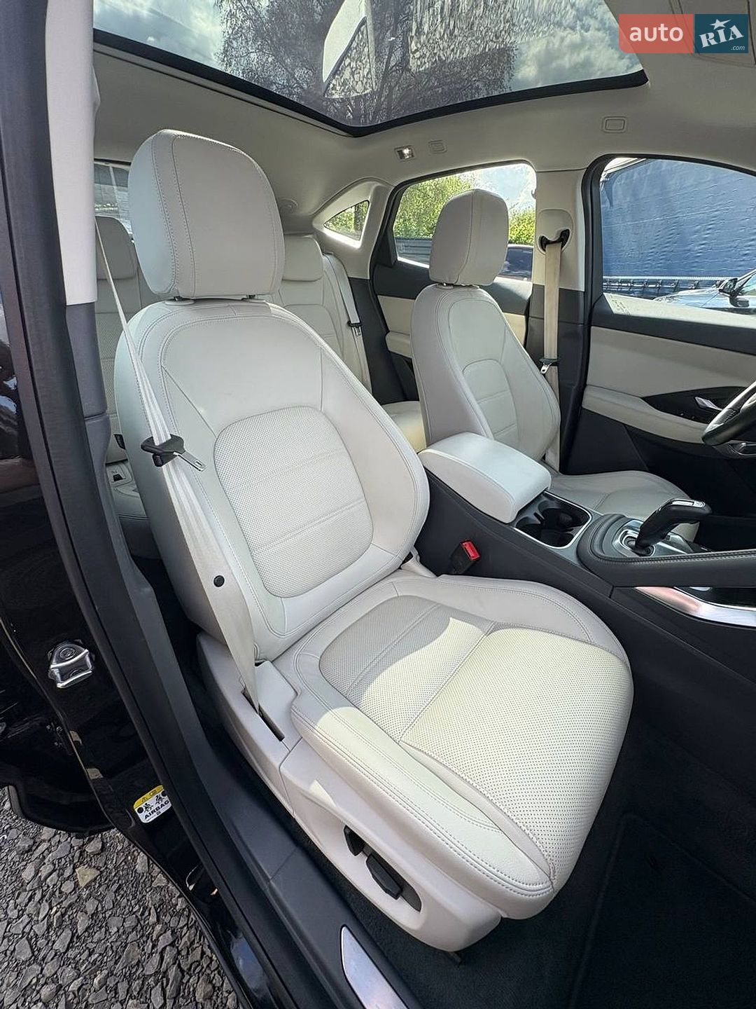 Jaguar E-Pace 2020 VIN SADFA2BN0L1005083 фото оголошення 33 з 37