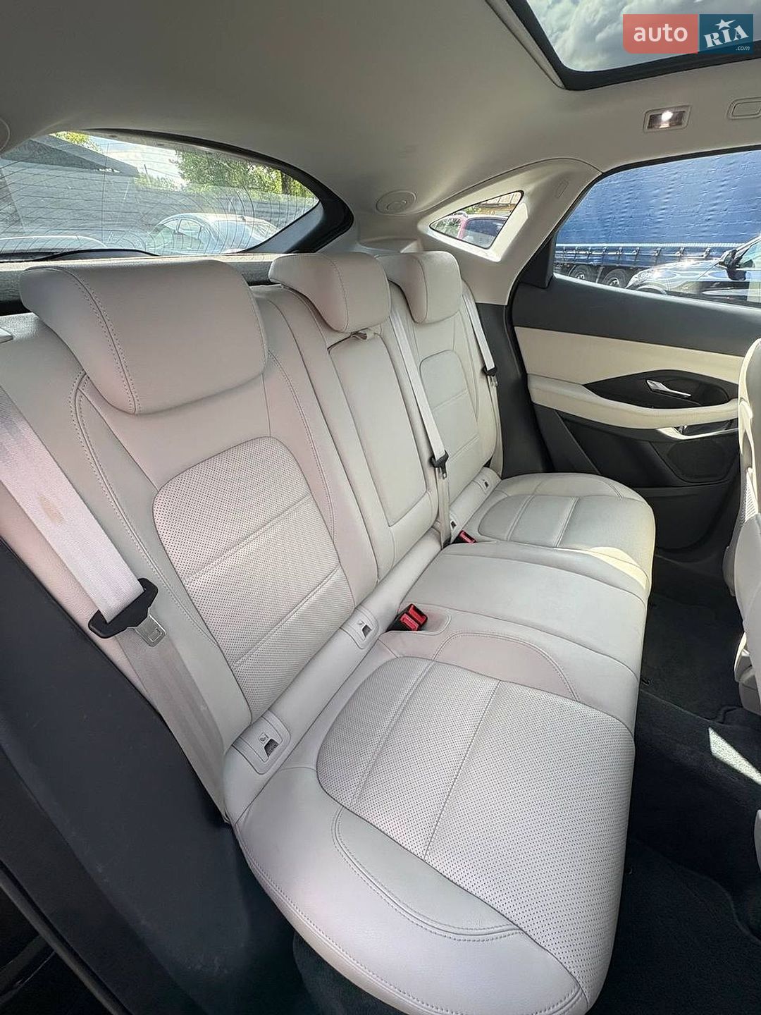 Jaguar E-Pace 2020 VIN SADFA2BN0L1005083 фото оголошення 36 з 37