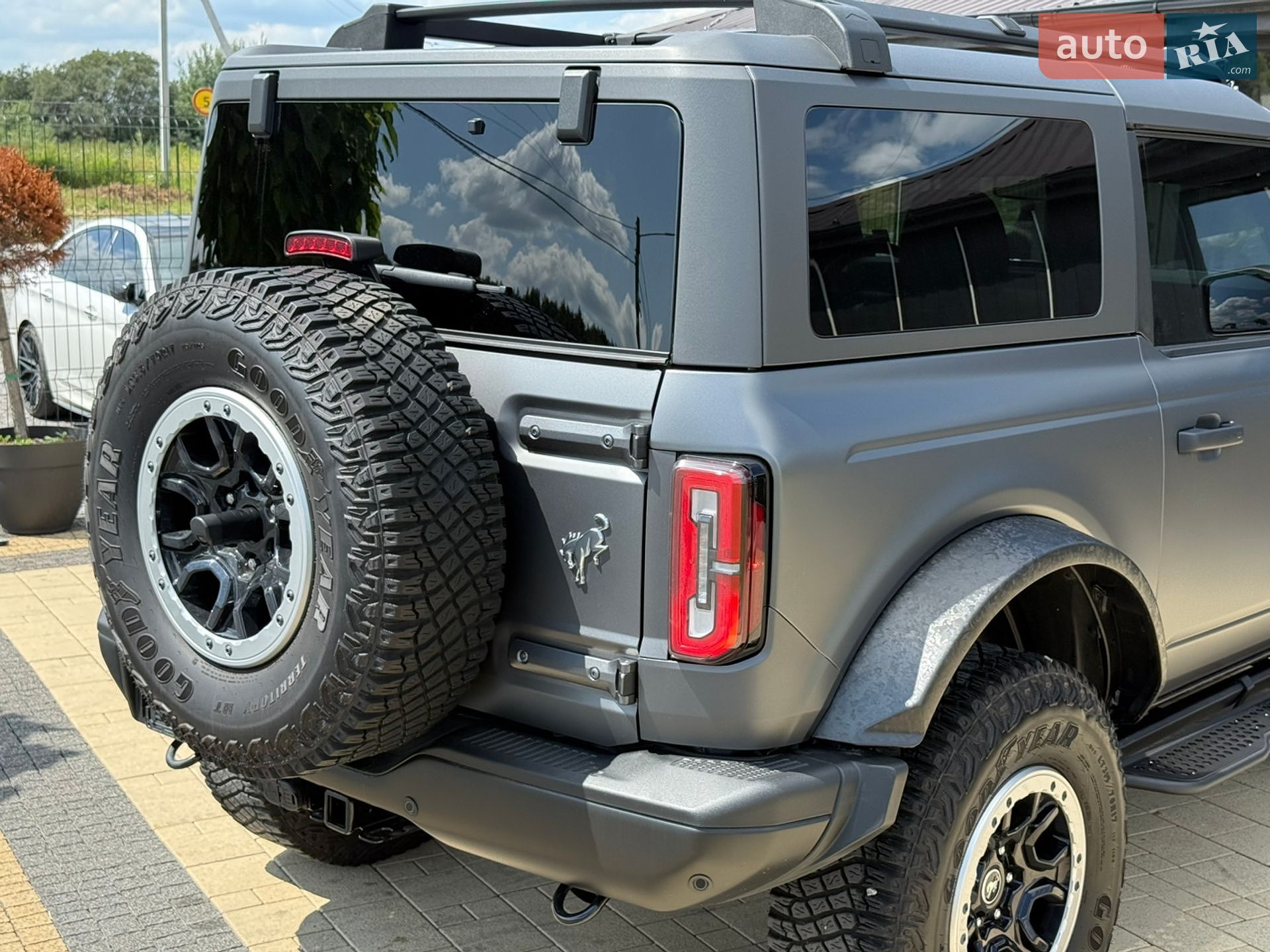 Ford Bronco 2022 VIN 1FMDE5CP2NLB81886 фото оголошення 10 з 22