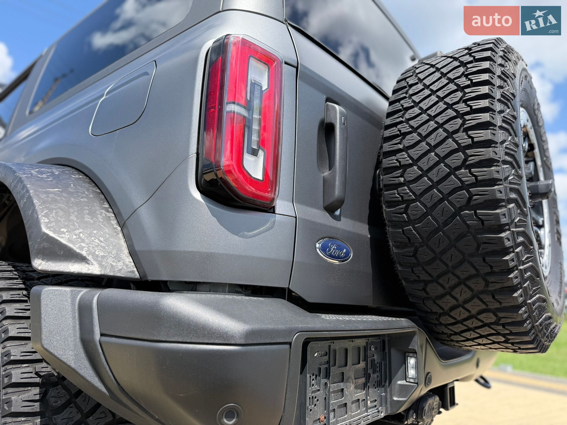 Ford Bronco 2022 VIN 1FMDE5CP2NLB81886 фото оголошення 16 з 22