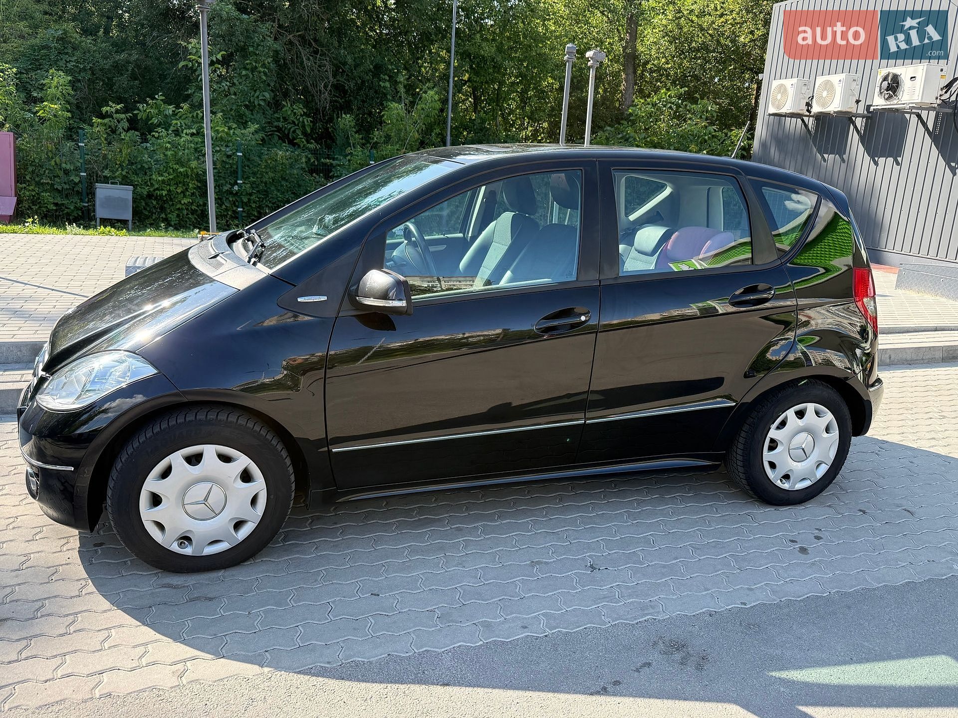 Mercedes-Benz A-Class 2011 VIN WDD1690071J962366 фото оголошення 4 з 26