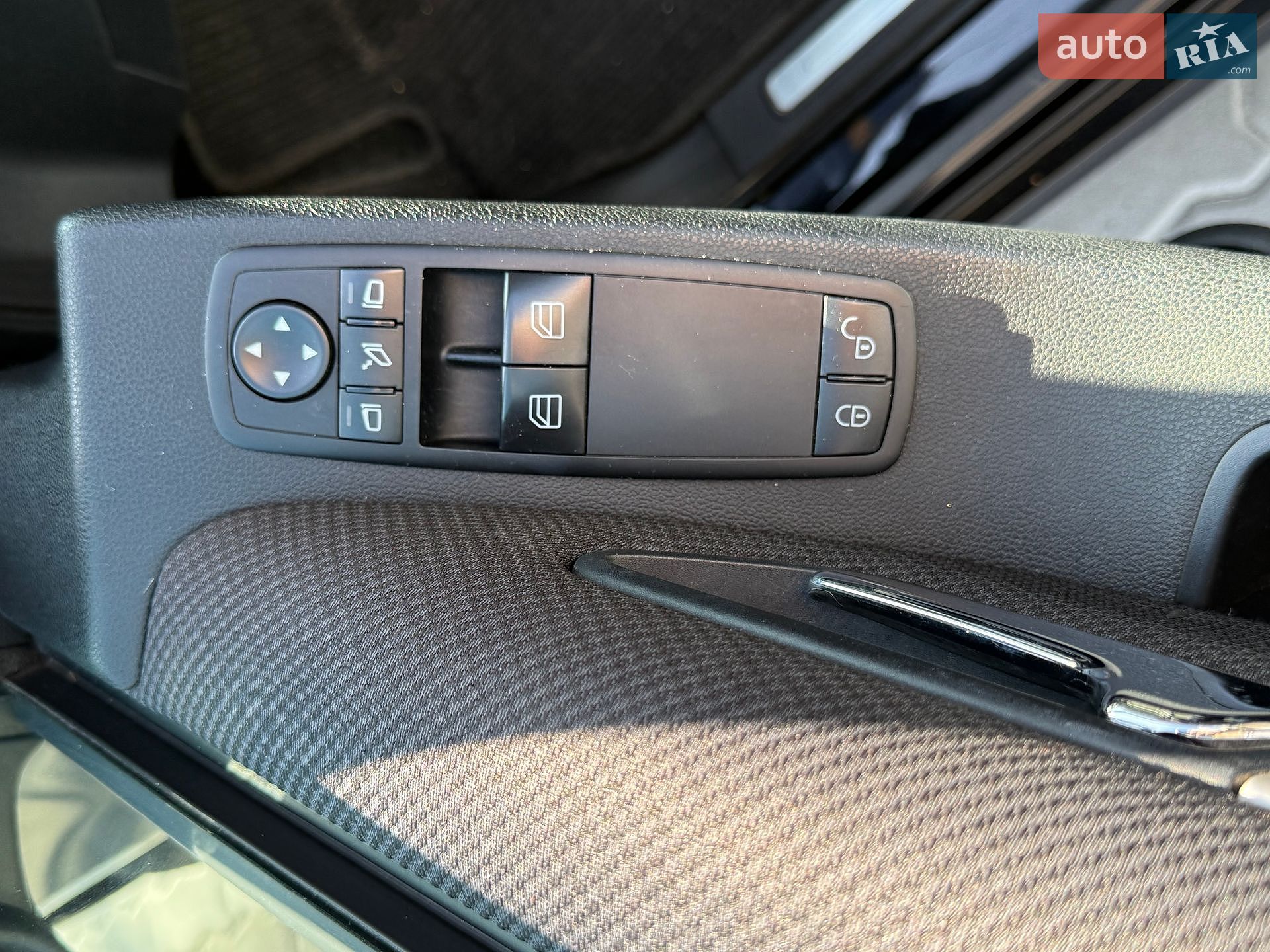 Mercedes-Benz A-Class 2011 VIN WDD1690071J962366 фото оголошення 23 з 26