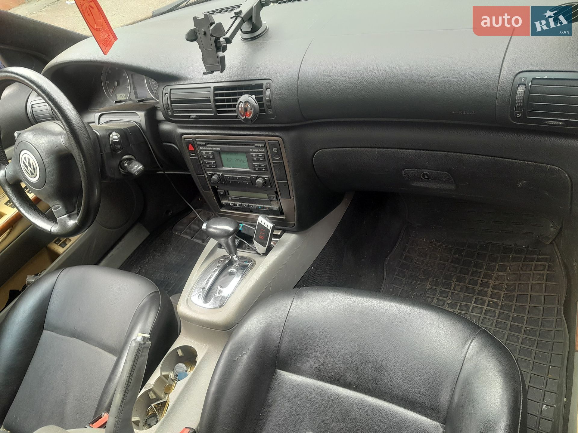 Volkswagen Passat 2002 VIN WVWZZZ3BZ2E409403 фото оголошення 3 з 10