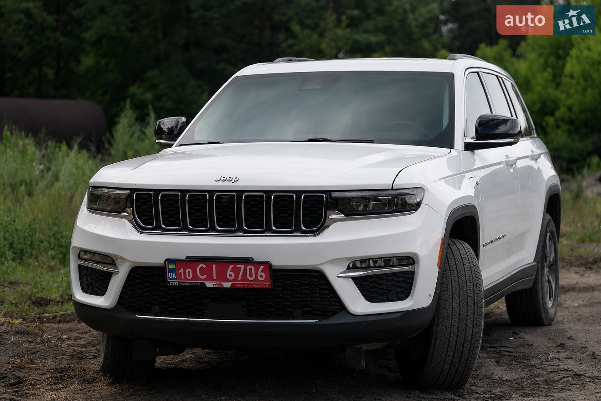 Jeep Grand Cherokee 2022 VIN 1C4RJYB63N8721507 фото оголошення 2 з 14
