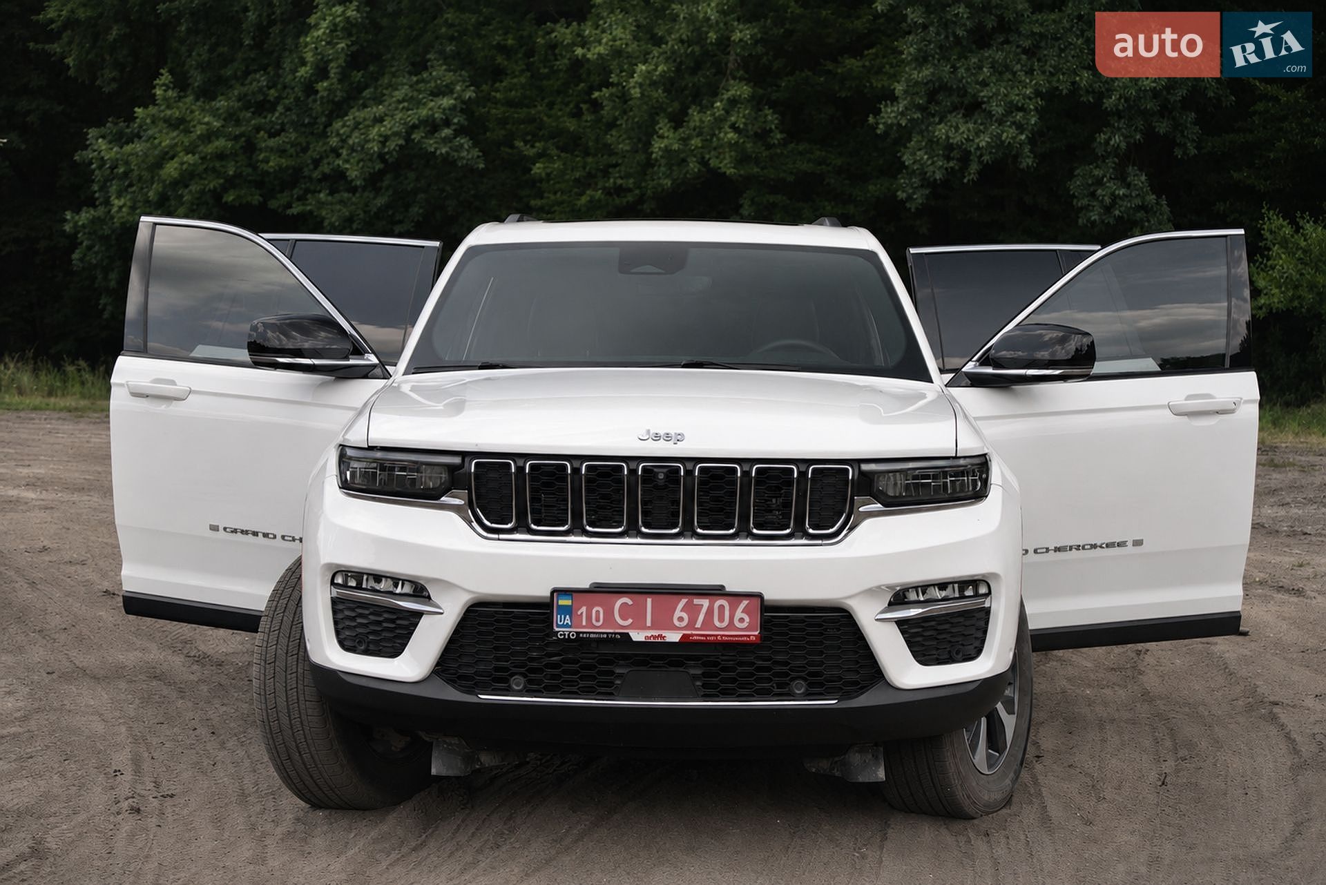 Jeep Grand Cherokee 2022 VIN 1C4RJYB63N8721507 фото оголошення 5 з 14