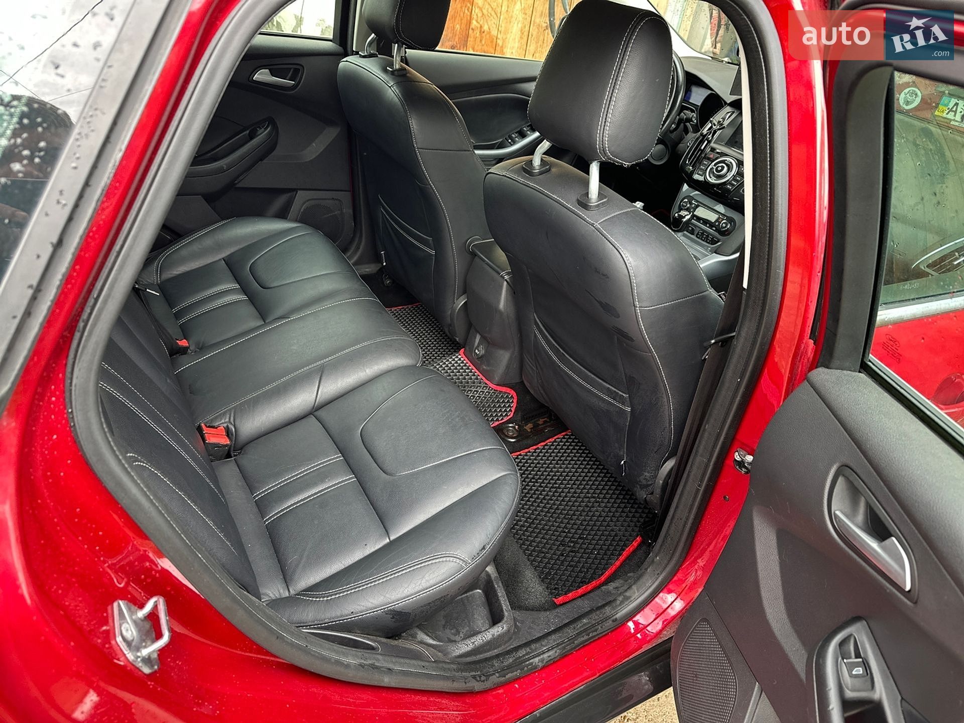 Ford Focus 2013 VIN WF0LXXGCBLDJ53404 фото оголошення 9 з 15