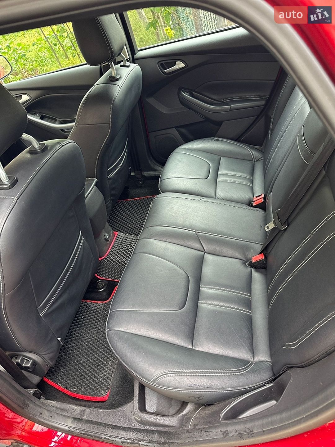 Ford Focus 2013 VIN WF0LXXGCBLDJ53404 фото оголошення 12 з 15