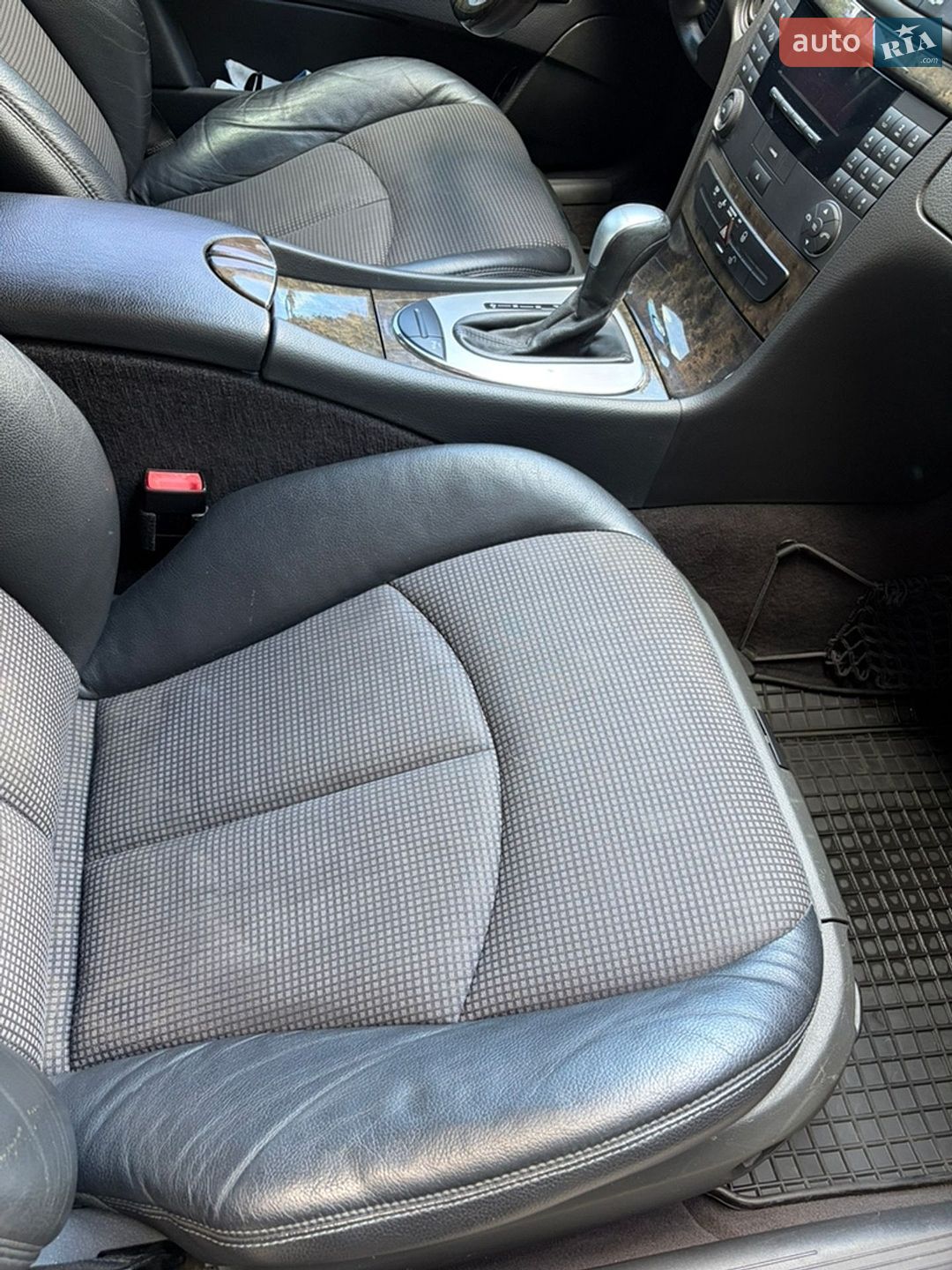 Mercedes-Benz E-Class 2003 VIN WDB2110421A244143 фото оголошення 7 з 8