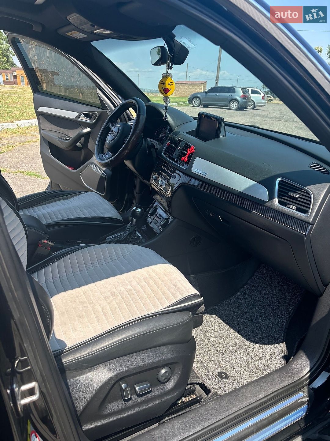 Audi Q3 2015 VIN WAUZZZ8U7GR034402 фото оголошення 3 з 10