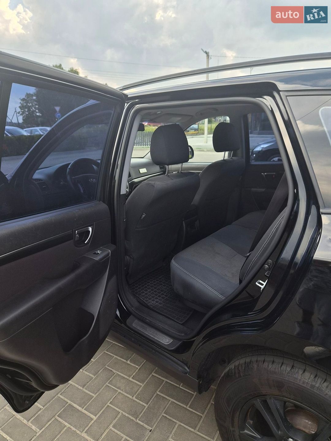 Hyundai Santa FE 2012 VIN KMHSH81XDCU879074 фото оголошення 2 з 8