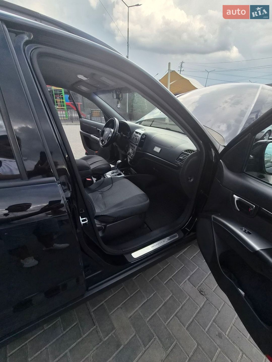 Hyundai Santa FE 2012 VIN KMHSH81XDCU879074 фото оголошення 5 з 8