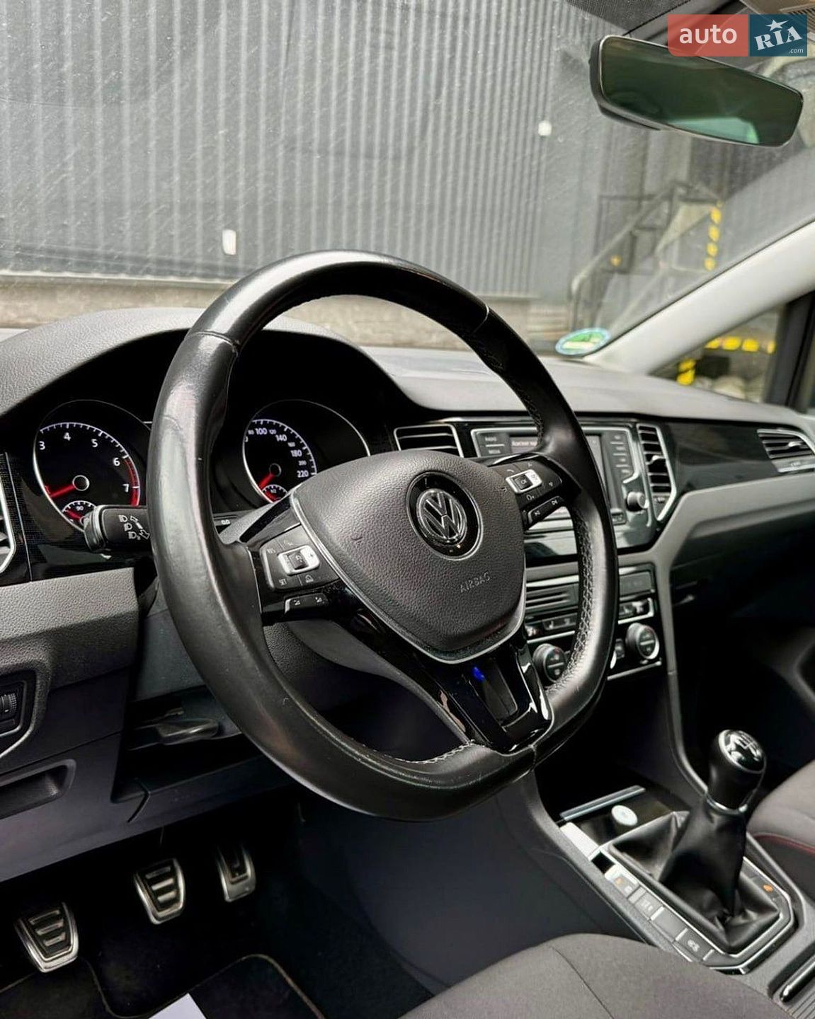 Volkswagen Golf Sportsvan 2016 VIN WVWZZZAUZHW540775 фото оголошення 4 з 10