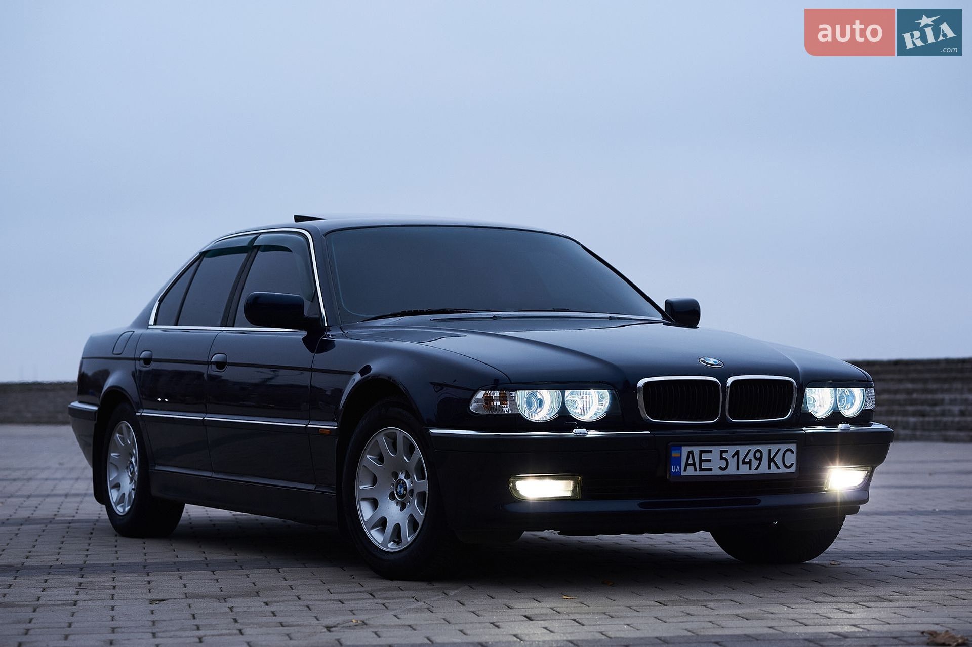 BMW 7 Series 1999 VIN WBAGE410X0DN16586 фото оголошення 2 з 46