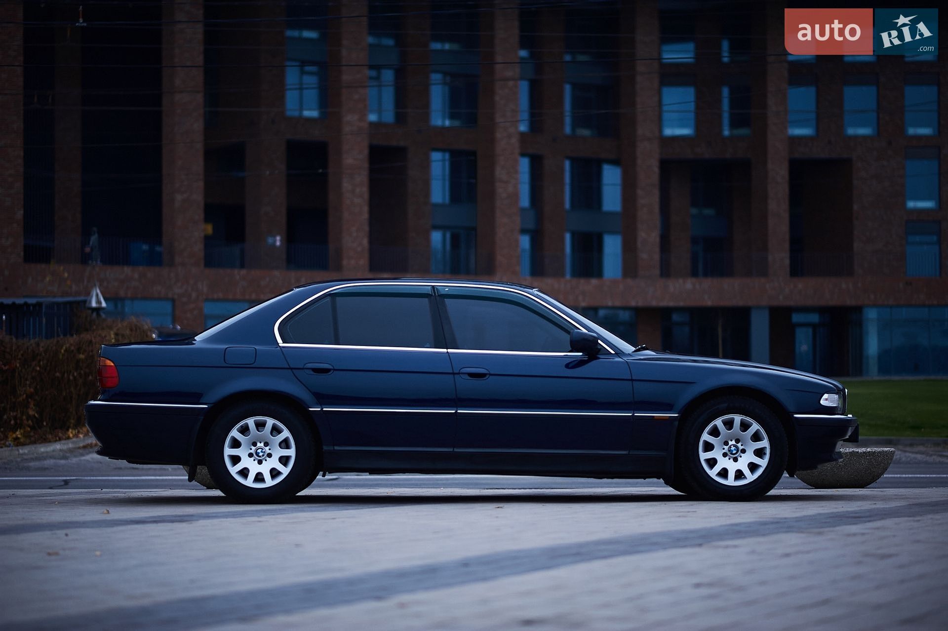 BMW 7 Series 1999 VIN WBAGE410X0DN16586 фото оголошення 9 з 46