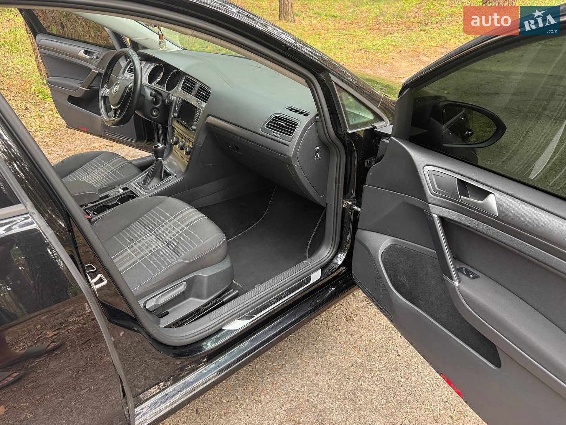 Volkswagen Golf 2015 VIN WVWZZZAUZFP625777 фото оголошення 14 з 17