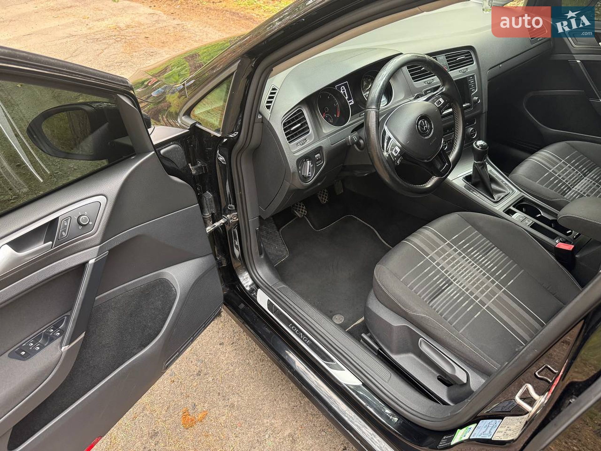 Volkswagen Golf 2015 VIN WVWZZZAUZFP625777 фото оголошення 16 з 17
