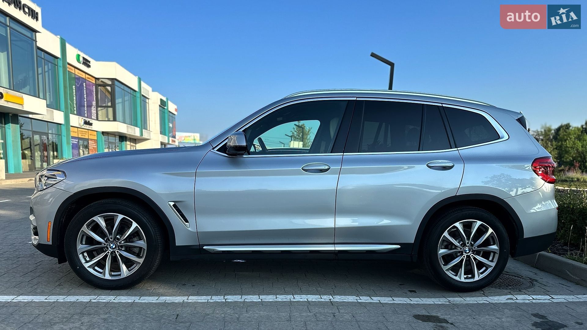 BMW X3 2019 VIN 5UXTR9C59KLR09370 фото оголошення 5 з 14