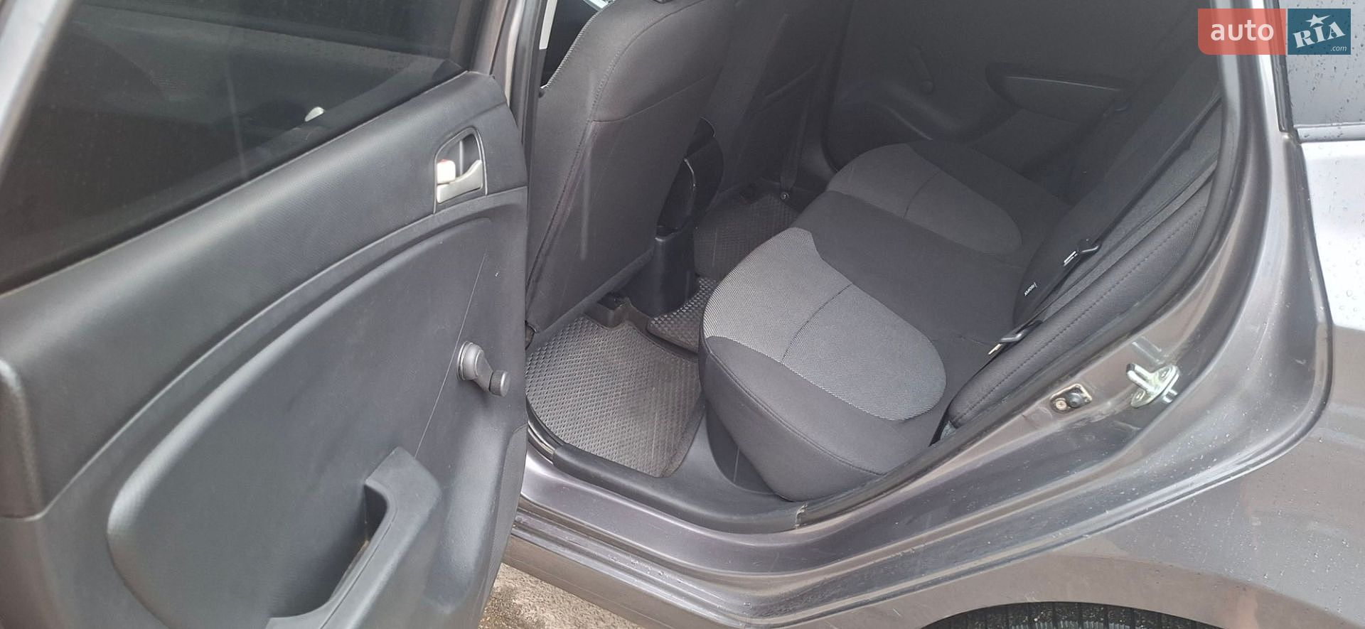 Hyundai Accent 2011 VIN Z94CT41CABR025932 фото оголошення 10 з 14
