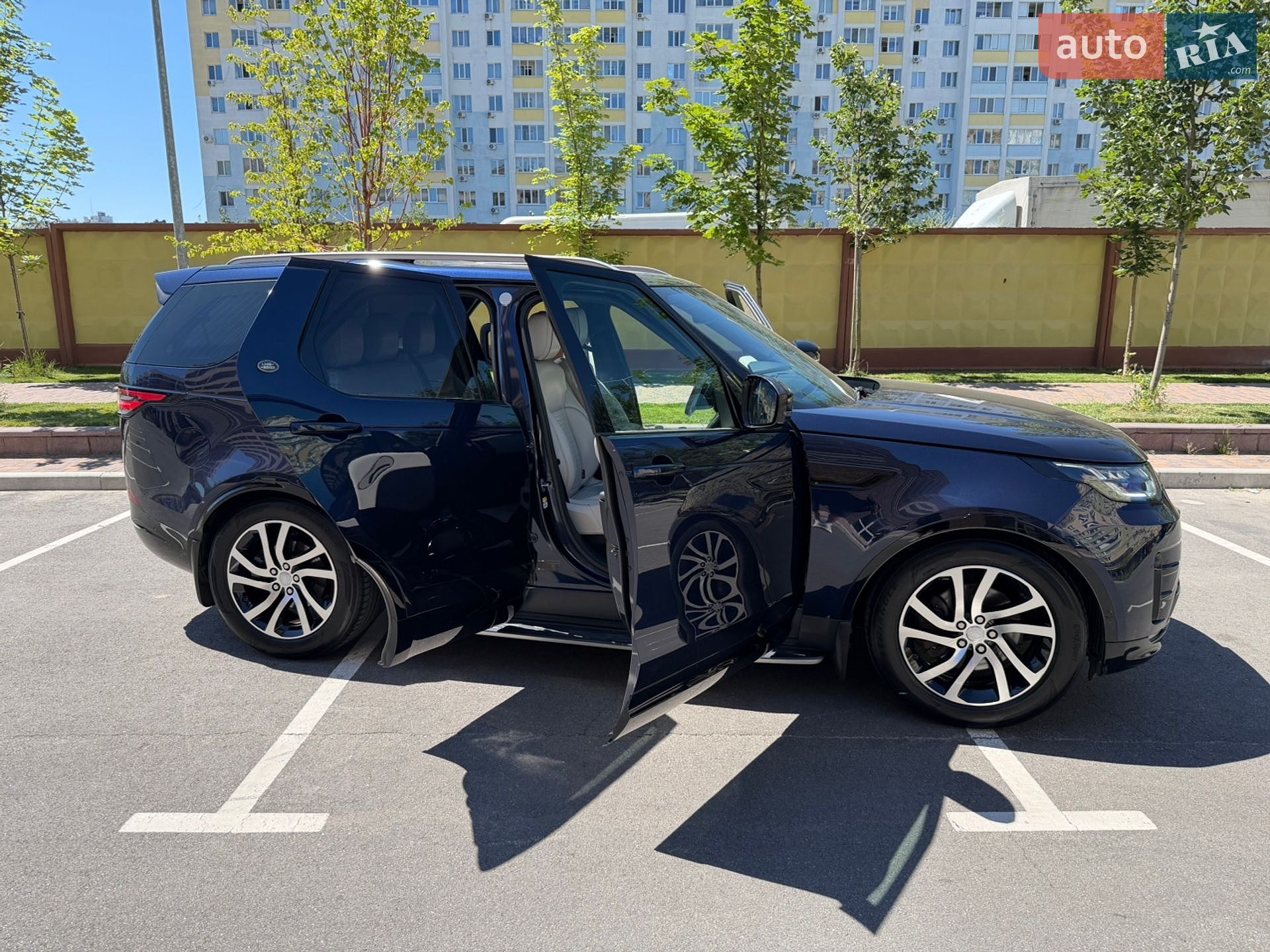 Land Rover Discovery 2018 VIN SALRA2BK2JA064012 фото оголошення 20 з 55