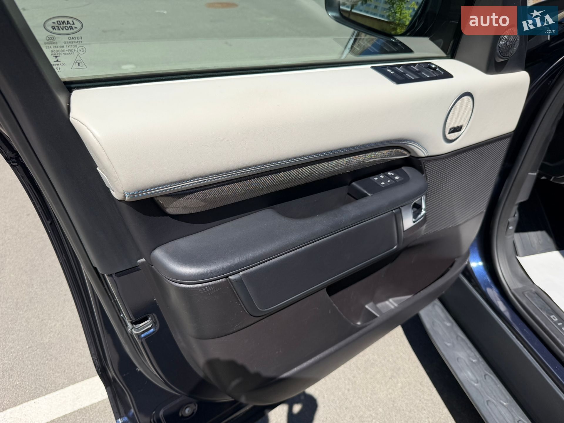 Land Rover Discovery 2018 VIN SALRA2BK2JA064012 фото оголошення 28 з 55