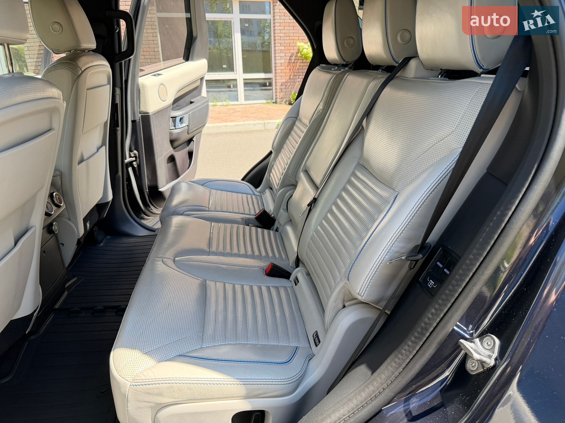 Land Rover Discovery 2018 VIN SALRA2BK2JA064012 фото оголошення 34 з 55