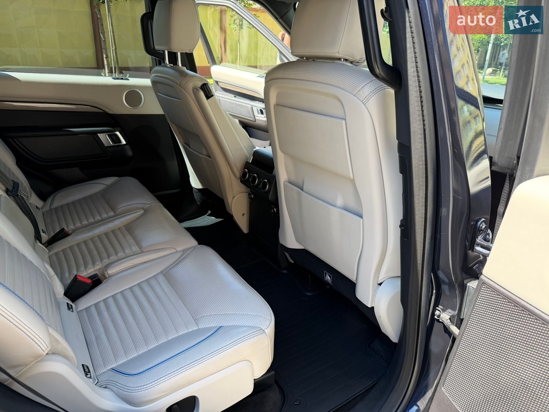 Land Rover Discovery 2018 VIN SALRA2BK2JA064012 фото оголошення 39 з 55