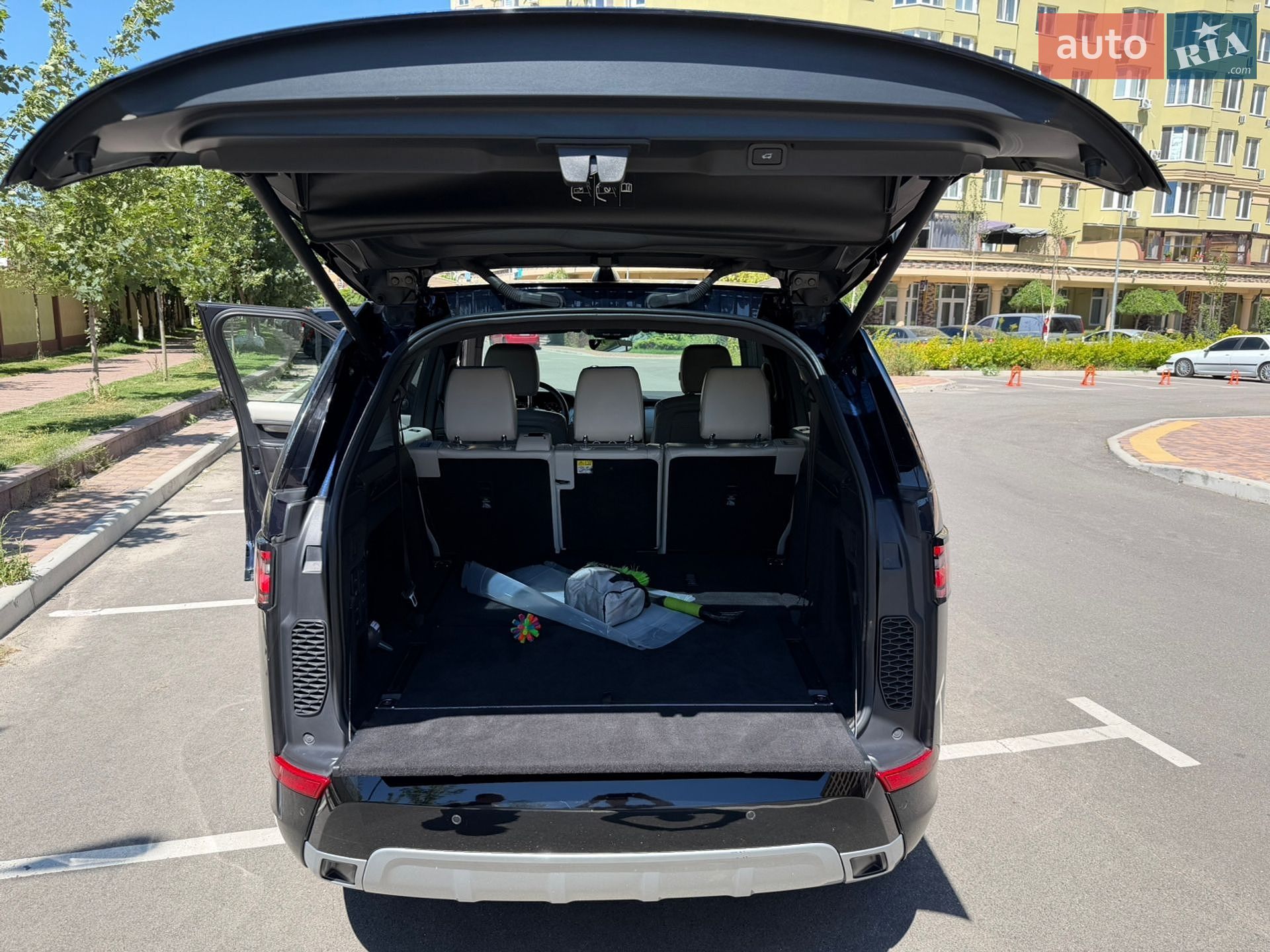 Land Rover Discovery 2018 VIN SALRA2BK2JA064012 фото оголошення 50 з 55