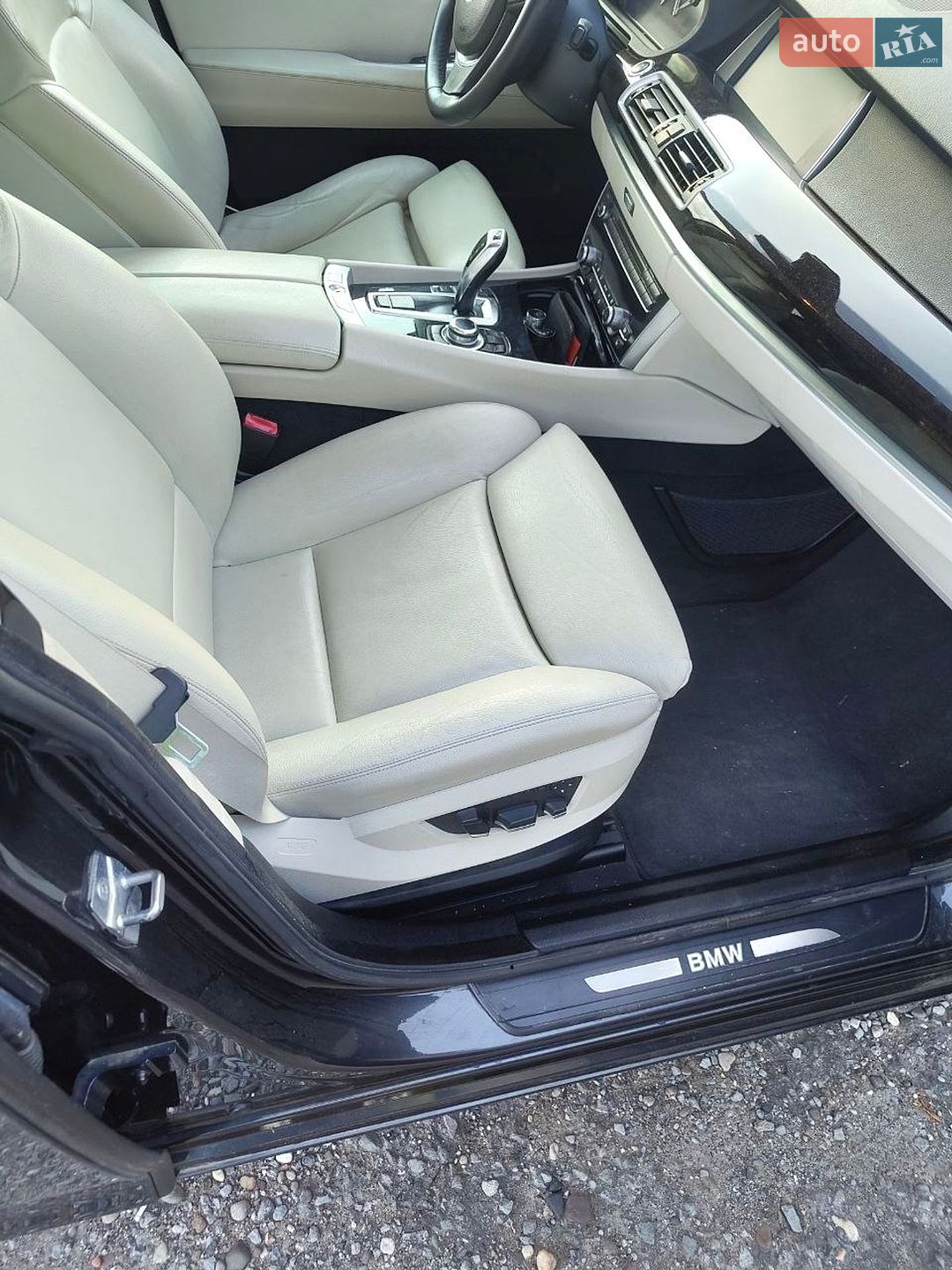 BMW 5 Series GT 2010 VIN WBASN2C51AC200993 фото оголошення 11 з 21