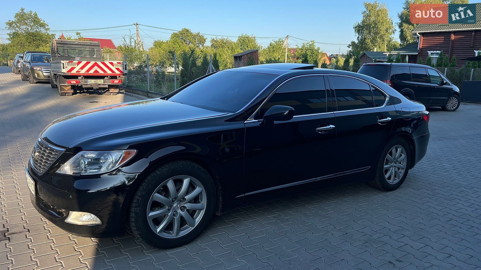 Lexus LS 2007 VIN JTHBL46F675003886 фото оголошення 4 з 44