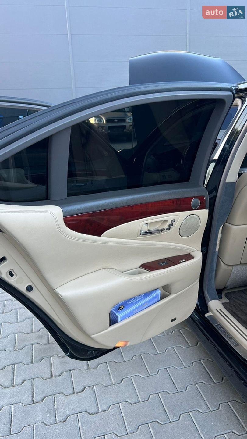 Lexus LS 2007 VIN JTHBL46F675003886 фото оголошення 13 з 44