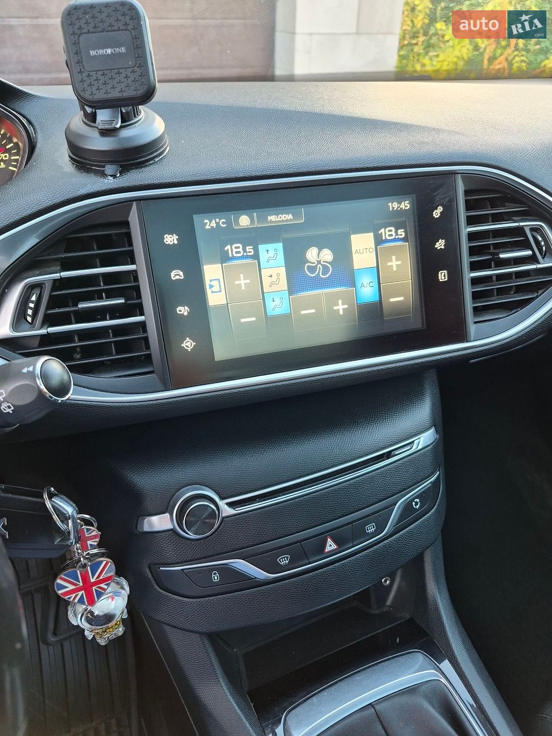 Peugeot 308 2015 VIN VF3LCBHZHFS272993 фото оголошення 3 з 12